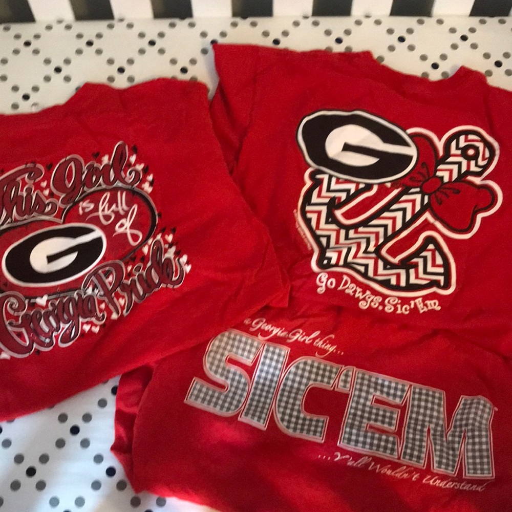 3 UGA T-shirts
